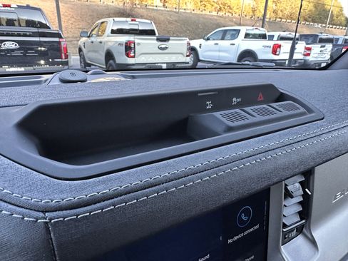 New 2025 Ford Bronco Outer Banks image 15