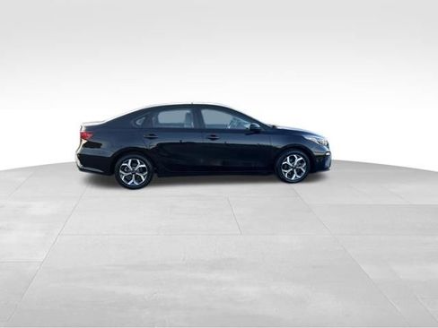 Used 2021 Kia Forte LXS image 5