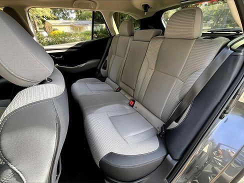 Used 2022 Subaru Outback Premium image 19