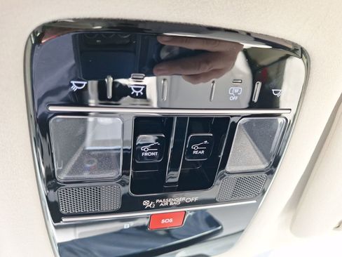 Used 2025 Hyundai Santa Fe Calligraphy image 29