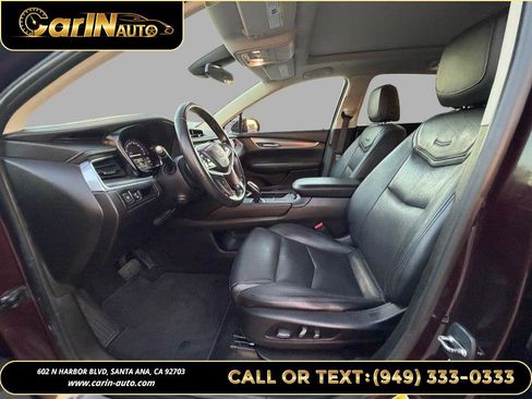 Used 2018 Cadillac XT5 Luxury w/ Driver Awareness Package image 10