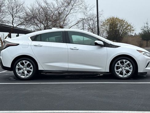 Used 2016 Chevrolet Volt Premier w/ Driver Confidence Package image 8