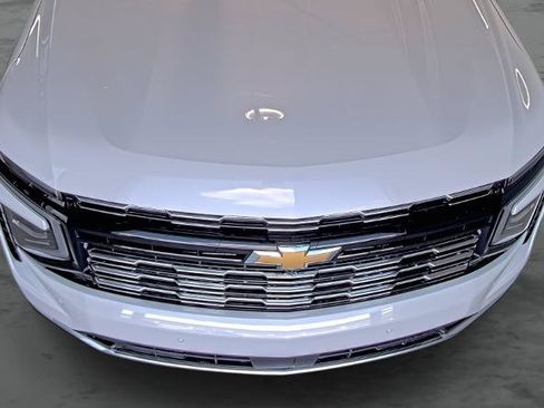 New 2026 Chevrolet Suburban High Country w/ Sun And Tow Package AWD/4WD image 18