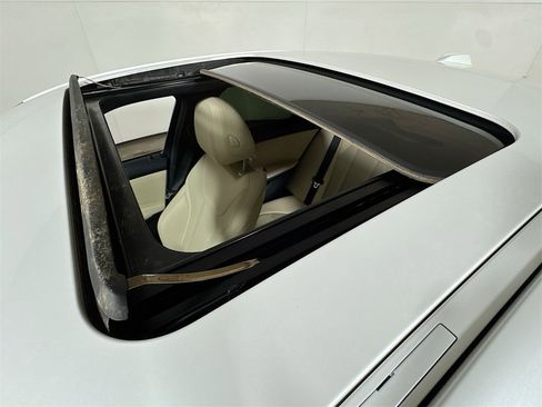 Used 2023 BMW 330i 330i w/ Driving Assistance Package image 21