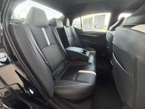 Used 2025 Toyota Camry SE AWD/4WD image 25