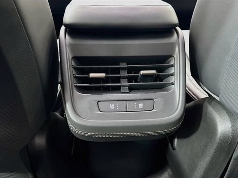 Used 2027 Rivian R2 Performance Dual AWD/4WD image 25