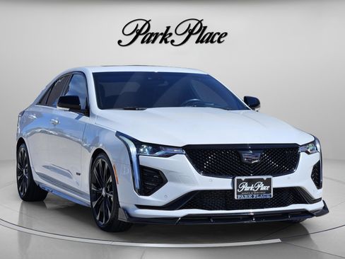 Used 2023 Cadillac CT4 V w/ Climate Package image 4