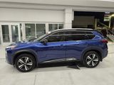 Used 2021 Nissan Rogue Platinum image 3