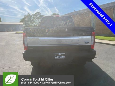 Used 2017 Ford F250 Platinum w/ Platinum Ultimate Package AWD/4WD image 10