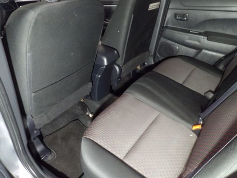 Used 2017 Mitsubishi Outlander Sport SE image 10