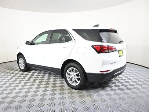 Used 2024 Chevrolet Equinox LT AWD/4WD image 4