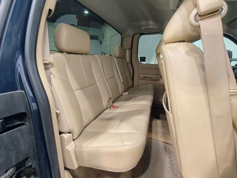 Used 2011 GMC Sierra 3500 SLT w/ SLT Convenience Package AWD/4WD image 33