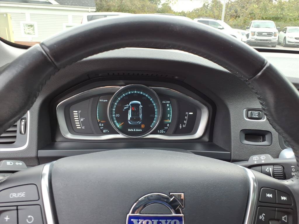 Used 2016 Volvo V60 T5 Cross Country AWD/4WD image 17