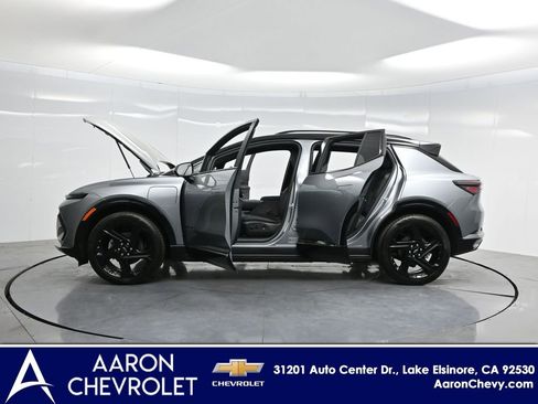 New 2026 Chevrolet Equinox EV RS image 45