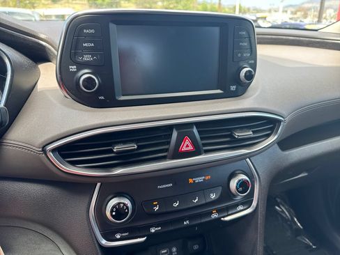 Used 2019 Hyundai Santa Fe SE FWD image 37