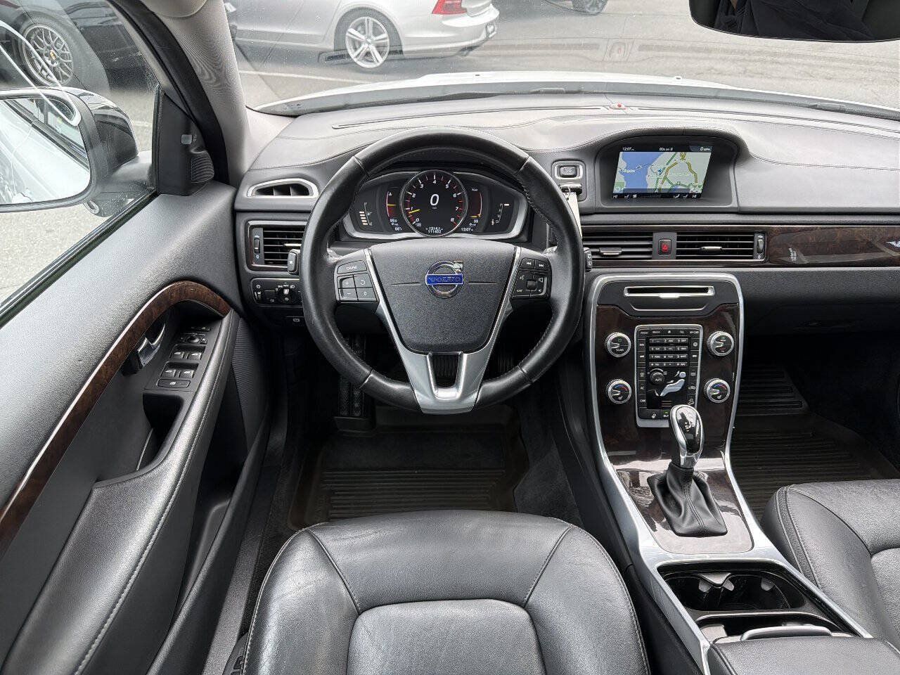 Used 2016 Volvo XC70 T5 Premier w/ Proximity Package AWD/4WD image 25