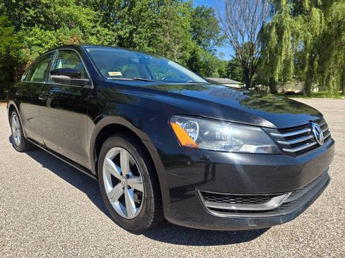 Used 2013 Volkswagen Passat 2.5 SE FWD image 12