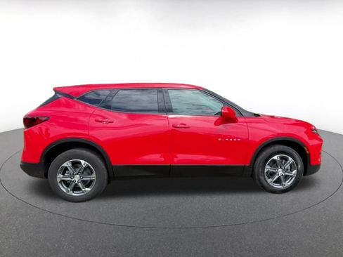 Used 2025 Chevrolet Blazer LT FWD image 15