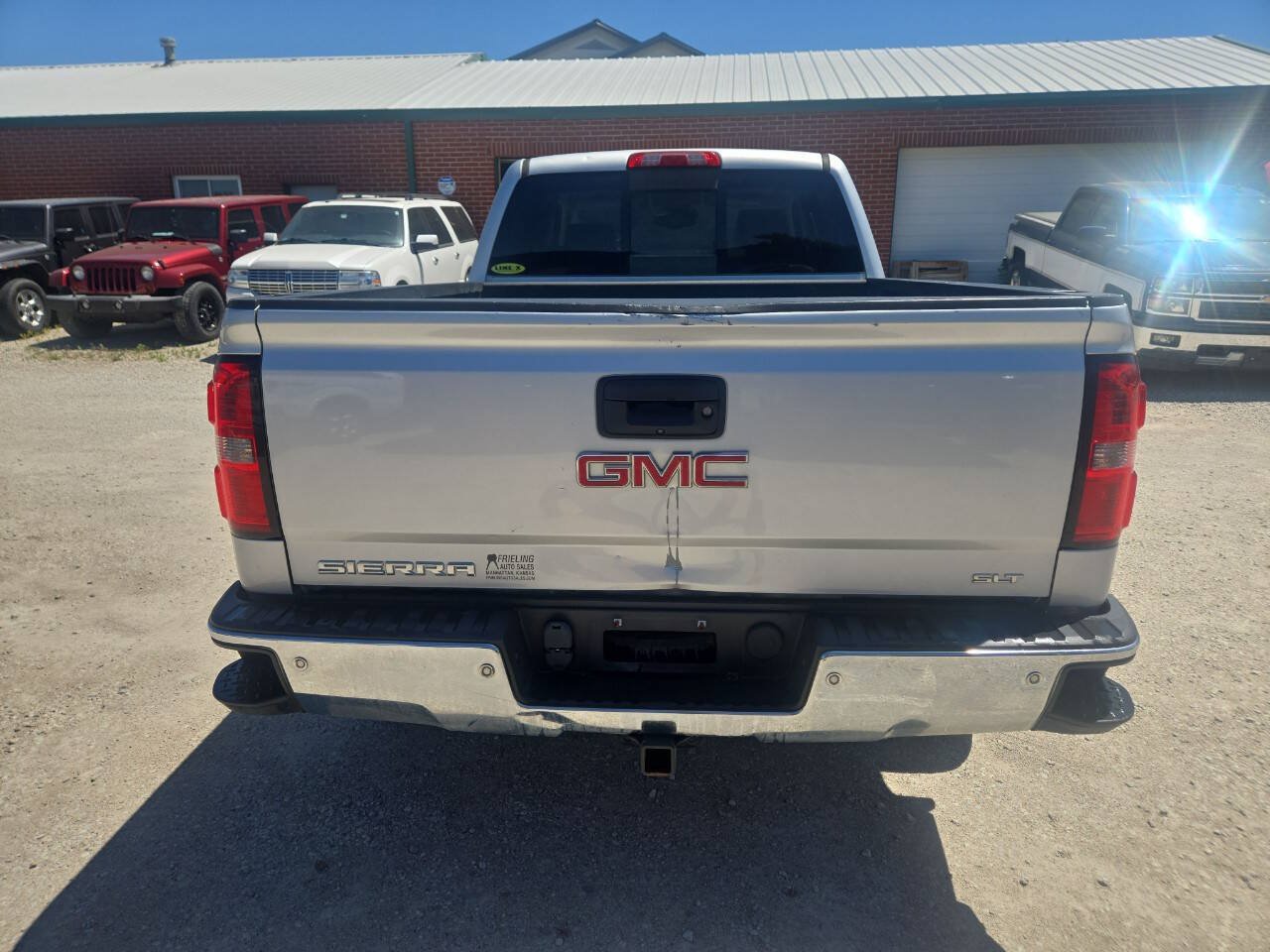 Used 2015 GMC Sierra 1500 SLT w/ SLT Crew Cab Value Package AWD/4WD image 9