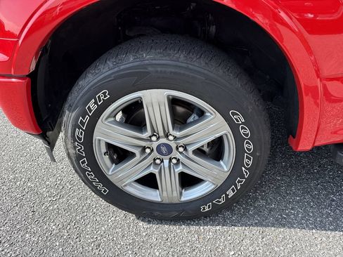 Used 2019 Ford F150 Lariat w/ Equipment Group 502A Luxury AWD/4WD image 11
