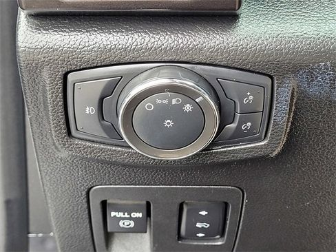 Used 2021 Ford Expedition Limited image 14