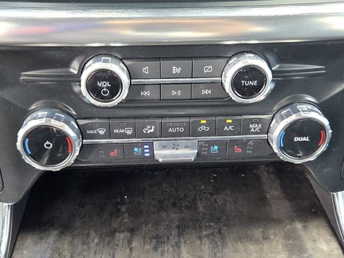 Used 2022 Ford F150 Lariat AWD/4WD image 18