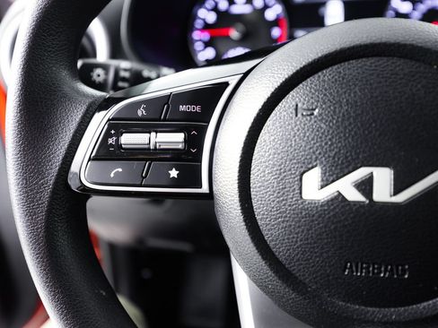 Used 2024 Kia Forte LXS FWD image 28