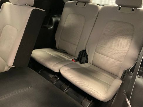 Used 2019 Hyundai Santa Fe XL SE FWD image 23