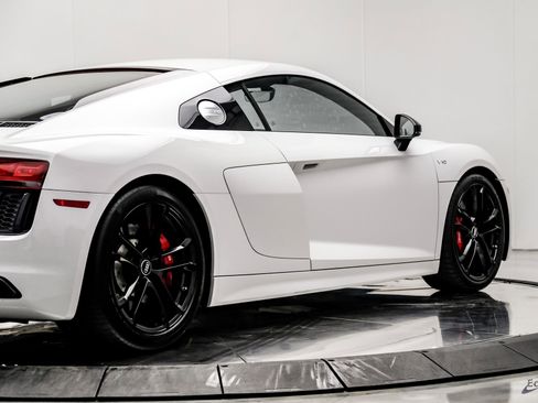 Used 2018 Audi R8 V10 image 24