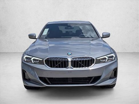 Used 2026 BMW 330i xDrive Sedan w/ Premium Package AWD/4WD image 5