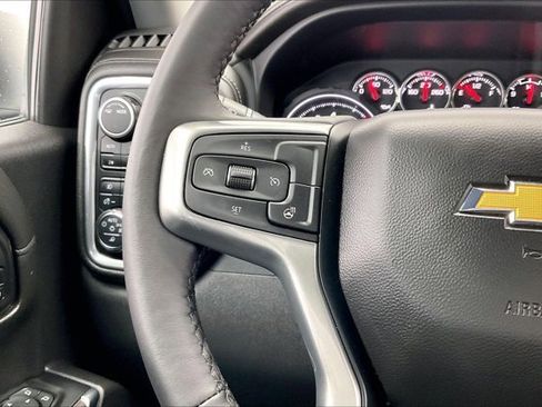 Used 2022 Chevrolet Silverado 1500 LTZ image 20