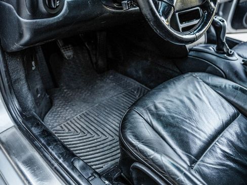 Used 2002 Porsche 911 Turbo AWD/4WD image 39