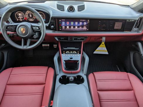 New 2026 Porsche Cayenne GTS image 22