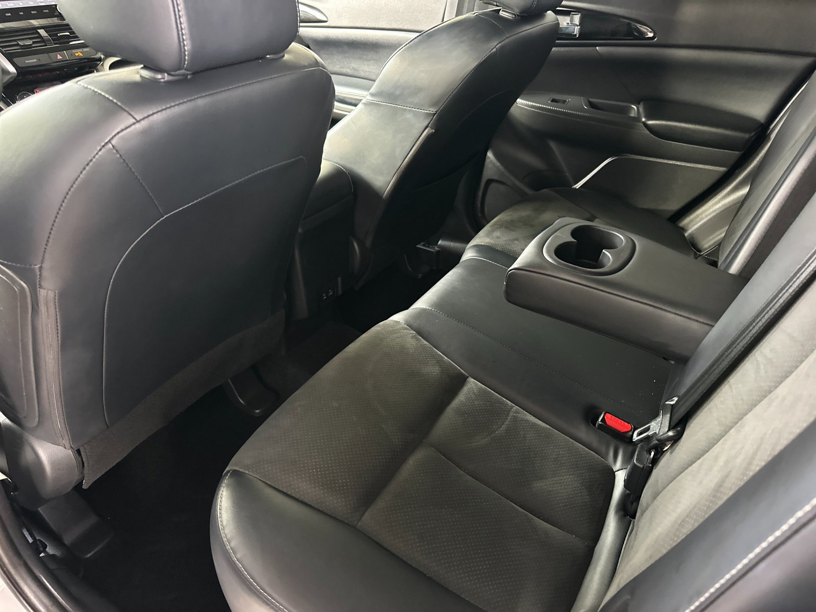 Used 2024 Mitsubishi Eclipse Cross SE AWD/4WD image 11