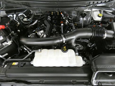 Used 2025 Ford F150 Platinum w/ Equipment Group 702A High AWD/4WD image 31
