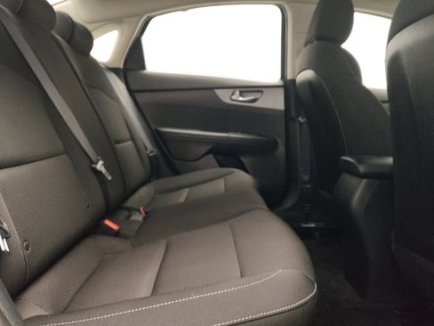 Used 2021 Kia Forte LXS image 19