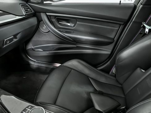 Used 2018 BMW M3 image 35