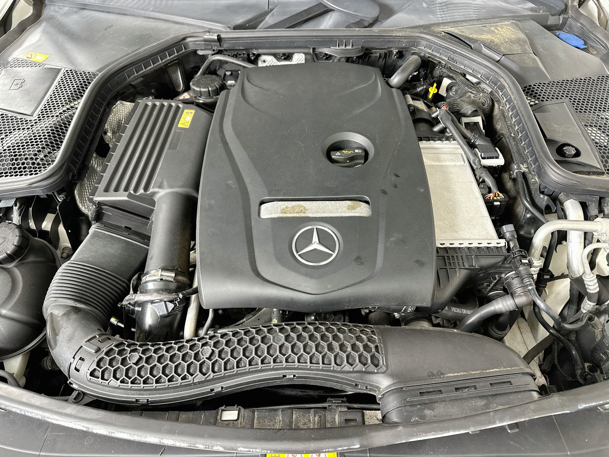Used 2016 Mercedes-Benz C 300 4MATIC Sedan image 33
