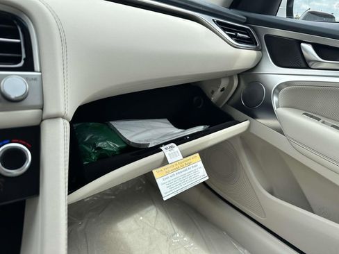 New 2026 Genesis G70 2.5T Prestige image 18