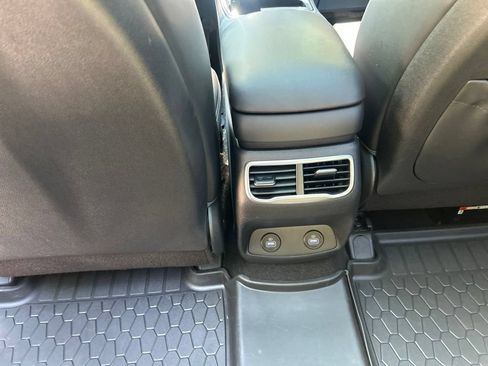 Used 2023 Hyundai Santa Fe SEL w/ Premium Package AWD/4WD image 31