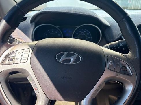 Used 2013 Hyundai Tucson Limited FWD image 5