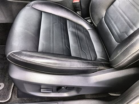 Used 2024 Ford Ranger Lariat w/ Advanced Towing Package image 12