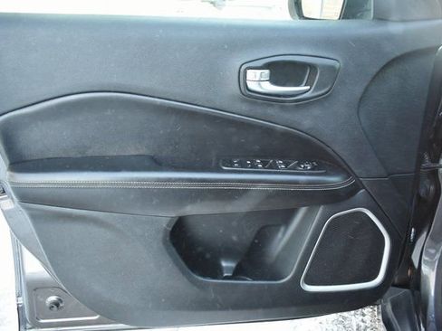 Used 2019 Jeep Compass Latitude w/ Popular Equipment Group image 14