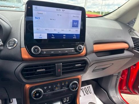 Used 2022 Ford EcoSport SE w/ SE Appearance Package AWD/4WD image 12