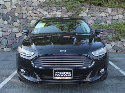 Used 2014 Ford Fusion Titanium image 3