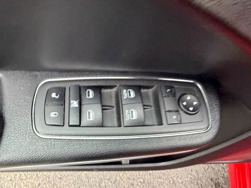 Used 2022 Dodge Charger SXT w/ Leather Interior Group image 19