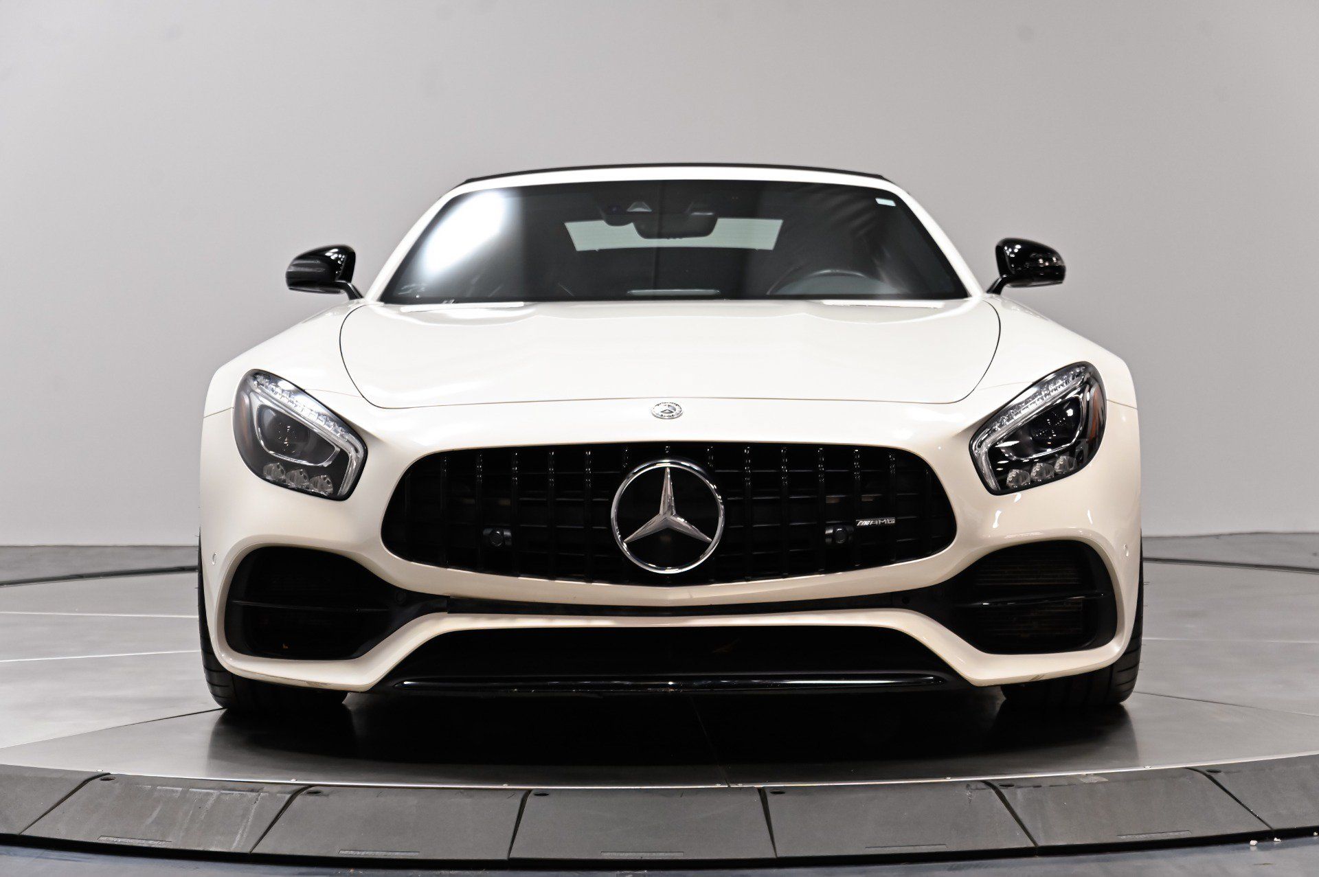 Used 2018 Mercedes-Benz AMG GT Roadster image 39