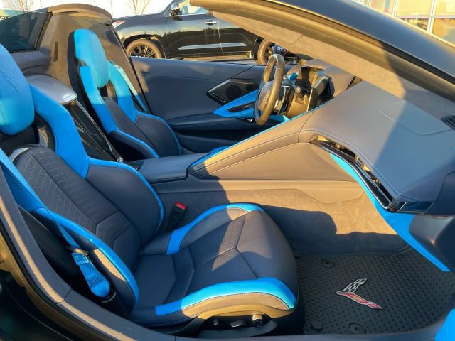 Used 2023 Chevrolet Corvette Stingray Premium Conv w/ Z51 Performance Package RWD image 33