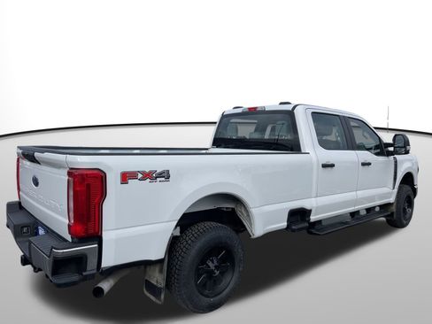 Used 2024 Ford F250 XL w/ XL Chrome Package image 7