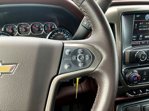 Used 2017 Chevrolet Silverado 1500 High Country AWD/4WD image 12